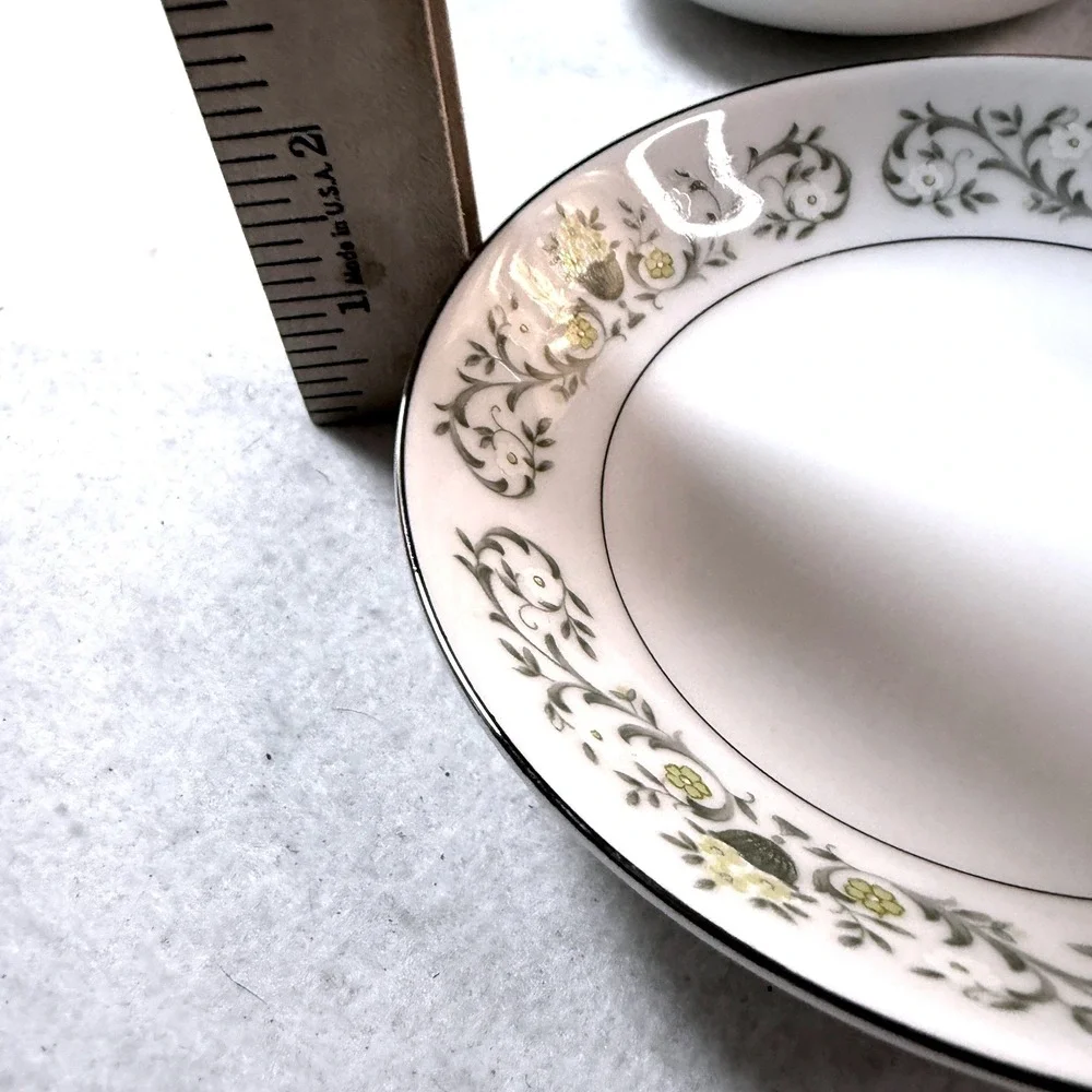 Vintage Sterling Fine China Florentine Fruit Dessert Plates Set of 4 Japan 5.5'